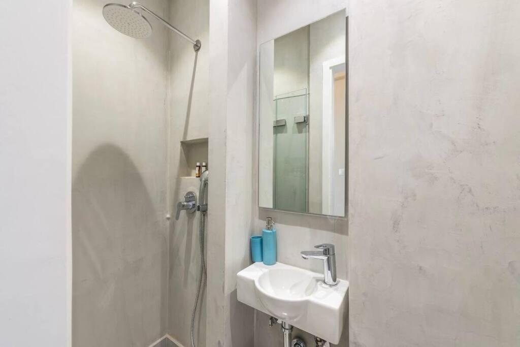Syntagma H&B Apartment Афіни Екстер'єр фото