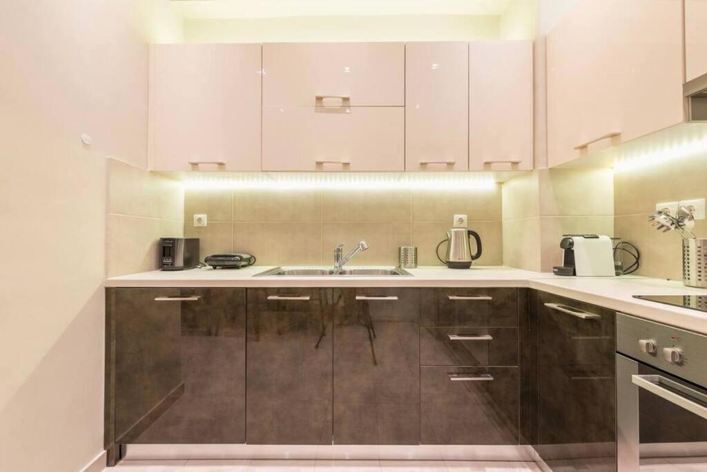 Syntagma H&B Apartment Афіни Екстер'єр фото